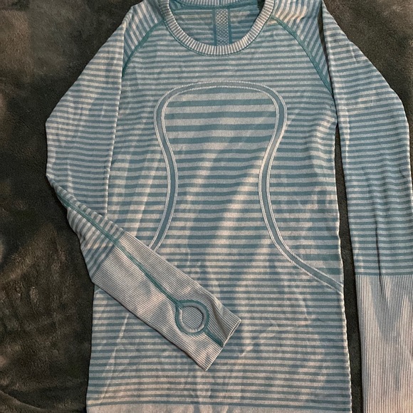 Lululemon swiftly tech long sleeve - Picture 1 of 3